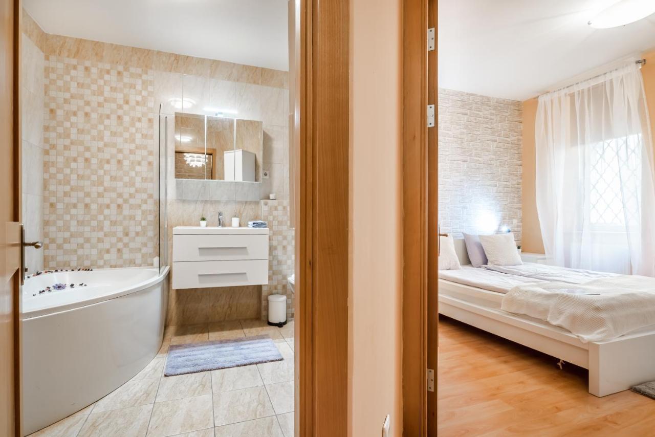Central Premier Apartment Budapest Exterior foto